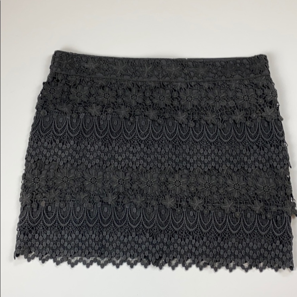 🤎American Eagle Outfitters crochet lace skirt